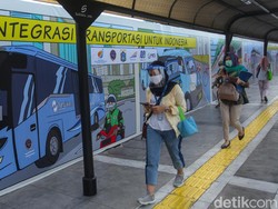 Wira-wiri di DKI Naik Angkot hingga Ojol Nanti Bermodal 1 Kartu