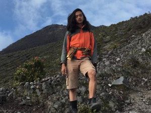 Ini Cerita Sarjana Lulusan Fisipol UGM yang Viral karena Jadi Petani Ini Cerita Sarjana Lulusan Fisipol UGM yang Viral karena Jadi Petani