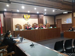 Kasus Suap Impor Ikan, Eks Dirut Perum Perindo Divonis 4,5 Tahun Bui