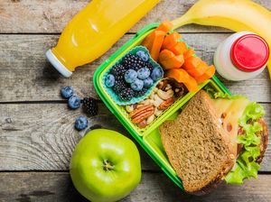Mulai Ngantor, Yuk Intip Cara Bikin Lunch Box Sehat saat New Normal