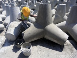 Anak BUMN Pangkas Rugi, Kapan Bisa Untung dari Bisnis Beton?