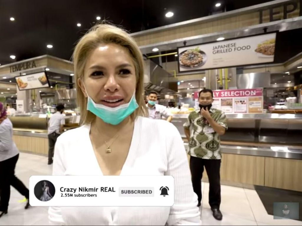 Nikita Mirzani Panik Belanja Bulanan Dikawal Satpam Supermarket Nikita Mirzani Panik Belanja Bulanan Dikawal Satpam Supermarket