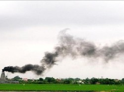 Ratusan Ribu Ton Aki Bekas Diolah ke Pelebur Ilegal?