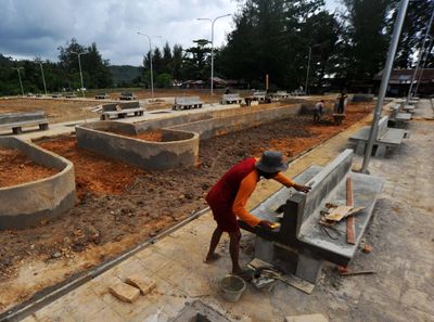 Potret Kawasan Wisata Air Manis Dipercantik