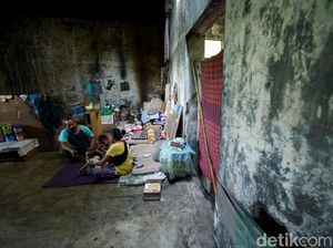 Hii! Bekas Gudang Es Angker di Solo Ada Penghuninya Loh Hii! Bekas Gudang Es Angker di Solo Ada Penghuninya Loh