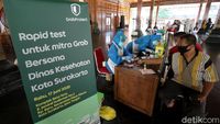 Antusias Driver Online di Solo Jalani Rapid Test
