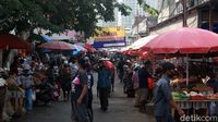 Ada yang Jualan Lho di Pasar Kebayoran Lama, Kok Bisa?