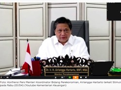 Pak Airlangga, Omnibus Law Cipta Kerja Jadi Obat Resesi?