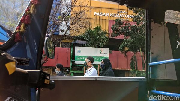 Ditutup Sementara, Begini Suasana di Pasar Kebayoran Lama