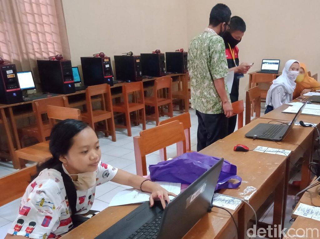 Daftar PPDB Jateng 2022 di ppdb.jatengprov.go.id, Ini Jadwal dan Syarat SMA-SMK Daftar PPDB Jateng 2022 di ppdb.jatengprov.go.id, Ini Jadwal dan Syarat SMA-SMK