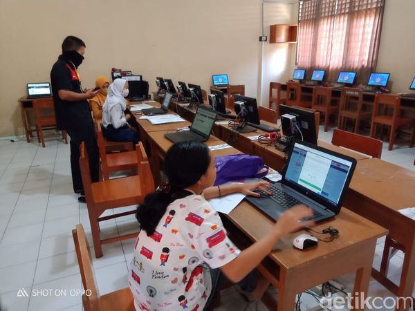 Duh, Pendaftaran PPDB Jateng Terkendala Koneksi Internet