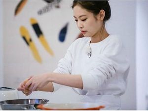 Jennie BLACKPINK Jago Masak, 5 Momen Ini Buktinya