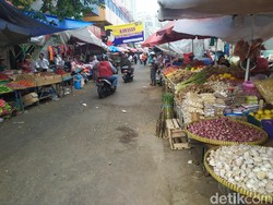 Ditutup Usai Pedagang Positif Corona, Begini Kondisi Pasar Kebayoran Lama