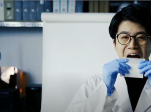 Nyamm! Kertas dan Tinta Spidol Ini Bisa Jadi Camilan Pengganjal Lapar