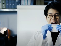 Nyamm! Kertas dan Tinta Spidol Ini Bisa Jadi Camilan Pengganjal Lapar