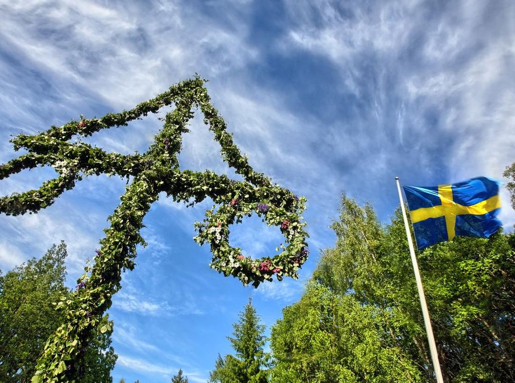 Tak Seram Seperti di Film, Ini Festival Midsommar di Dunia Nyata Tak Seram Seperti di Film, Ini Festival Midsommar di Dunia Nyata