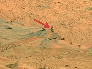 Tak Cuma Benda Mirip Tulang Kaki, Ini Objek Aneh Ditemukan di Mars