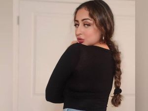 Foto: Selebgram India Ini Obsesi Mirip Kim K, Oplas Mencapai Rp 800 Juta