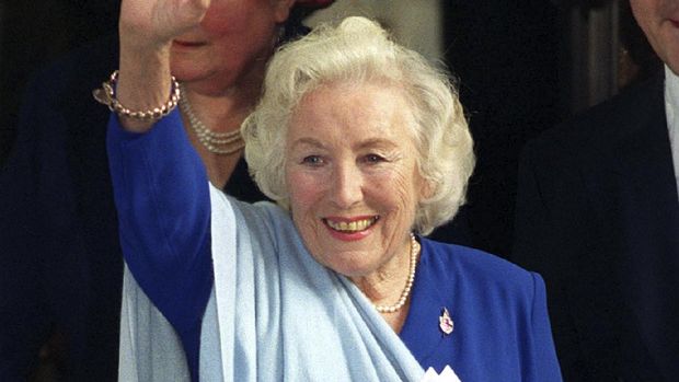 FILE  - In this Dec. 2, 1975 file photo, singer Vera Lynn poses outside Buckingham Palace after being invested a Dame Commander of the British Empire. The family of World War II forces sweetheart Vera Lynn says she has died. She was 103 it was reported on Thursday, June 18, 2020. (PA via AP, File)