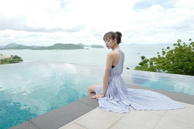 Lisa BLACKPINK/ sumber: Instagram.com/lalalalisa_m Lisa BLACKPINK tampak sexy pakai dress