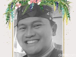 Ortu dan Adik Meninggal karena COVID, Pemakaman Dokter Ini Tak Gunakan Protap Ortu dan Adik Meninggal karena COVID, Pemakaman Dokter Ini Tak Gunakan Protap