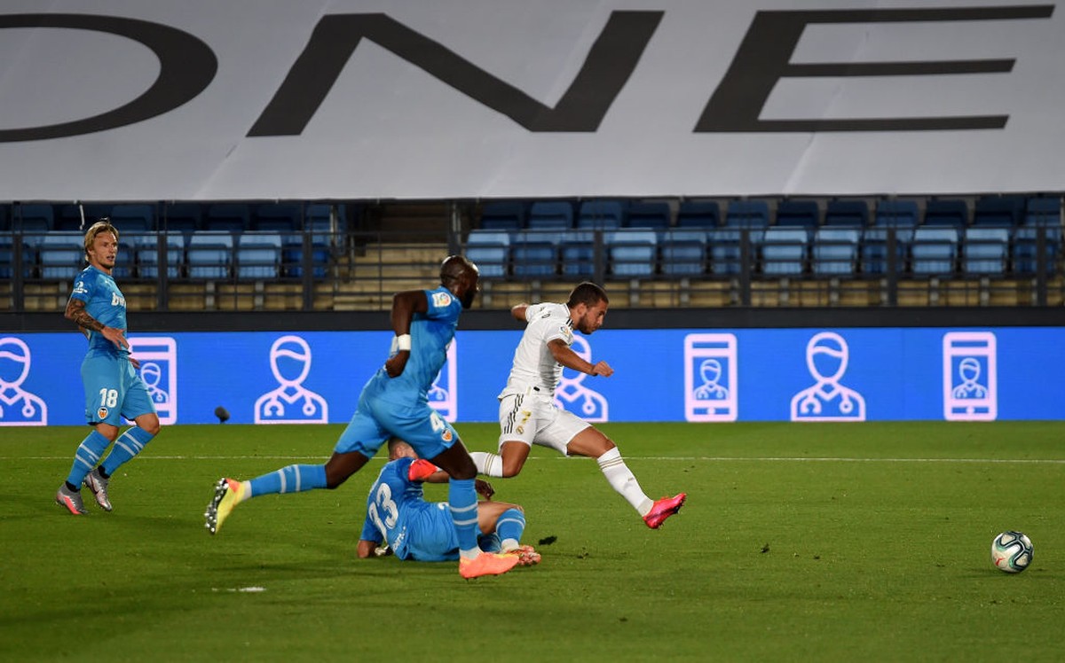Eden Hazard Pelan-pelan Oke (Getty Images/Denis Doyle)