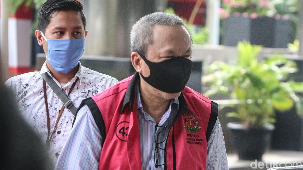 Eks Bos Danareksa Sekuritas Diperiksa KPK Eks Bos Danareksa Sekuritas Diperiksa KPK