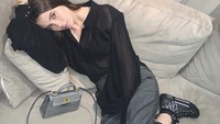 Rebecca terjun ke dunia sepakbola berkat sang ibu, Anamaria Prodan Reghecampf, yang juga mantan model Playboy. (Foto: Instagram @rbccadp)
