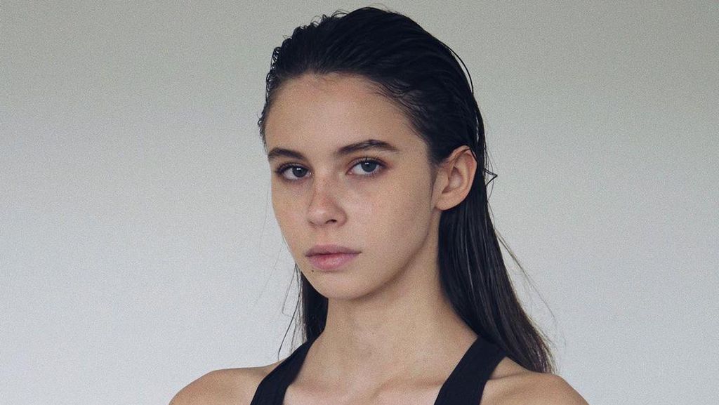 Model 21 Tahun Anak Eks Playboy Ini Sekarang Urusi Klub Bola Model 21 Tahun Anak Eks Playboy Ini Sekarang Urusi Klub Bola