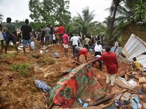 Longsor di Pantai Gading, 13 Orang Tewas