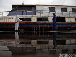 Kapal Penumpang di Kali Adem Siap Wara-wiri Saat New Normal Kapal Penumpang di Kali Adem Siap Wara-wiri Saat New Normal