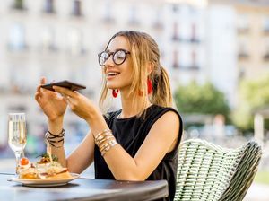 Palsukan Followers, Kelakuan Menyebalkan 5 Selebgram Demi Makanan Gratis