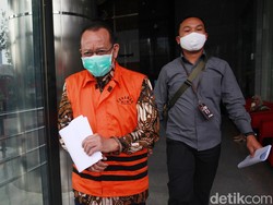 KPK Panggil Ketua RT/RW Hingga Tukang Kebun Vila Mewah Nurhadi di Bogor