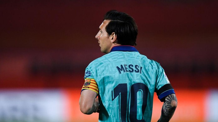 MALLORCA, SPAIN - JUNE 13: Lionel Messi of FC Barcelona looks on during the Liga match between RCD Mallorca and FC Barcelona at Estadio de Son Moix on June 13, 2020 in Mallorca, Spain. (Photo by David Ramos/Getty Images)