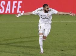 Dengan tambahan dua gol, Benzema sudah mengoleksi total 243 gol sepanjang kariernya bersama Madrid. Ia pun menggeser Puskas dari posisi lima daftar tersebut yang membukukan 242 gol.