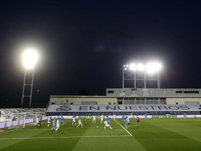 A view of the Alfredo di Stefano stadium during the Spanish La Liga soccer match between Real Madrid and Valencia, in Madrid, Spain, Thursday, June 18, 2020. (AP Photo/Manu Fernandez)