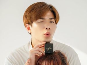 Kisah Cinta Wanita Kalimantan yang Dinikahi Artis Lee Jeong Hoon Kisah Cinta Wanita Kalimantan yang Dinikahi Artis Lee Jeong Hoon