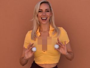 Potret Pegolf Seksi yang Tak Suka Pakai Celana Dalam di Lapangan