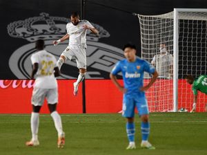 Keren Banget Gol Benzema!