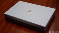 Asus ZenBook Edition 30, Notebook Mewah Bertahta Emas 18 Karat