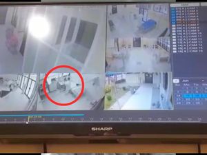 Video Kaburnya Pasien Positif Corona di RS Anutapura Palu