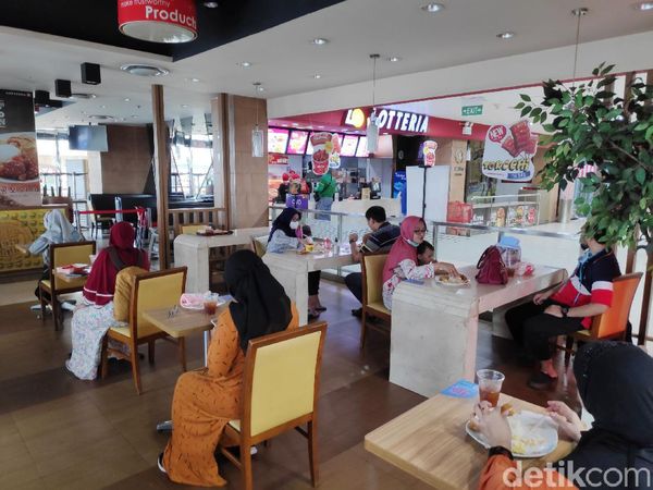 Ditutup 29 Juni, Lotteria Masih Ramai Pengunjung