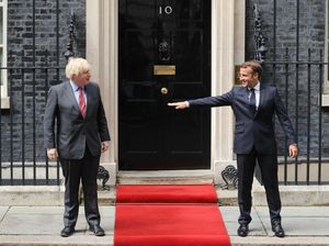 Prancis Tuding Turki Bermain Api di Libya