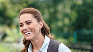 Tanpa Masker, Kate Middleton Perdana Keluar Rumah Setelah Karantina