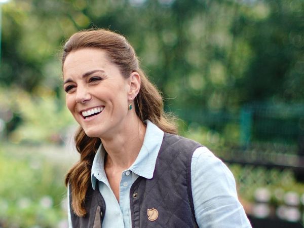 Tanpa Masker, Kate Middleton Perdana Keluar Rumah Setelah Karantina