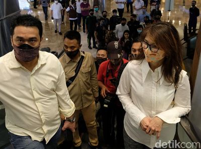 Momen Wagub DKI Cek Kesiapan Protokol Kesehatan di Mal