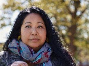 Perjalanan Wanita Indonesia yang Diadopsi Orang Belanda Mencari Ibu Kandung Perjalanan Wanita Indonesia yang Diadopsi Orang Belanda Mencari Ibu Kandung