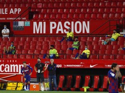 Beda dengan Pique, Setien Masih Optimistis soal Kans Juara Barcelona