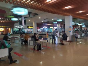 Restoran di Margo City Layani Dine In, Terapkan Jaga Jarak Restoran di Margo City Layani Dine In, Terapkan Jaga Jarak
