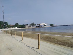 Dilarang Main di Pantai karena Masih Pandemi, Pengunjung Ancol Maklum